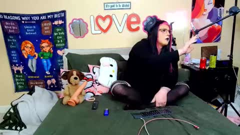 Snapshot of blakelytgirl chatting on March 8, 12:41 am Blakely Morningstar online show from March 8, 12:41 am