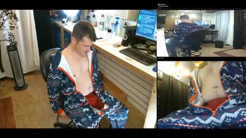 Snapshot of blakenextdoor chatting on December 19, 7:07 pm Blake Jonson online show from December 19, 7:07 pm