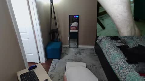 Snapshot of blakenextdoor chatting on March 9, 7:07 pm Blake Jonson online show from March 9, 7:07 pm