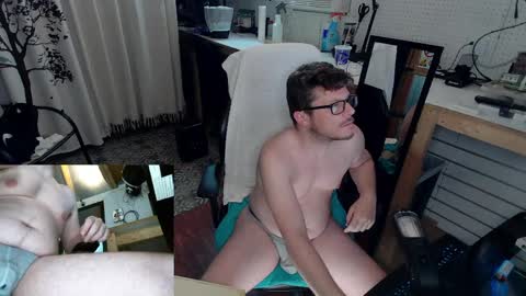 Snapshot of blakenextdoor chatting on April 6, 4:46 am Blake Jonson online show from April 6, 4:46 am