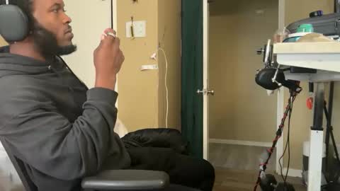 Snapshot of blakjag chatting on November 1, 6:43 pm Blackjag00 online show from November 1, 6:43 pm