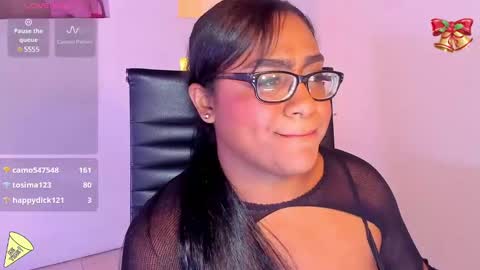Snapshot of blakmillerrgilson1 chatting on January 3, 11:44 pm Blak Miller Gilson online show from January 3, 11:44 pm