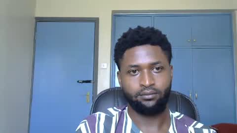 Snapshot of blakmoufaka chatting on October 10, 8:02 am blakmoufaka online show from October 10, 8:02 am