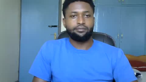 Snapshot of blakmoufaka chatting on October 12, 6:01 am blakmoufaka online show from October 12, 6:01 am