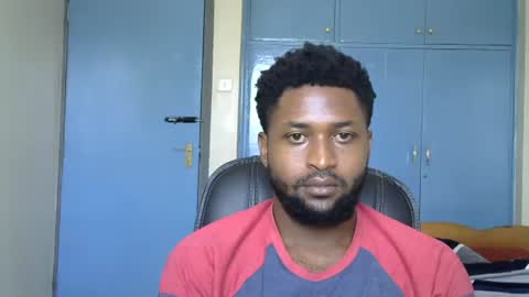 Snapshot of blakmoufaka chatting on October 13, 6:13 am blakmoufaka online show from October 13, 6:13 am