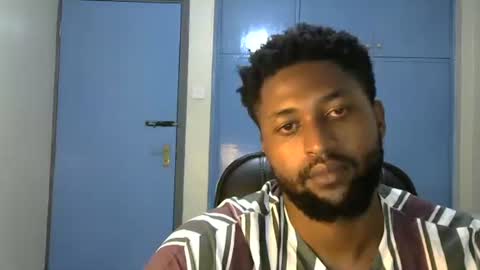 Snapshot of blakmoufaka chatting on October 21, 5:13 pm blakmoufaka online show from October 21, 5:13 pm