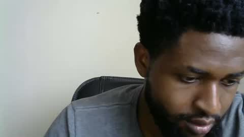 Snapshot of blakmoufaka chatting on October 27, 7:12 am blakmoufaka online show from October 27, 7:12 am