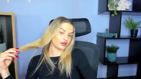 Snapshot of blankasweet chatting on February 16, 3:08 pm BlankaSweet online show from February 16, 3:08 pm