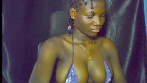 nikky00 online show from May 3, 7:03 am