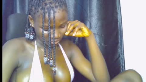 nikky00 online show from May 5, 7:49 am