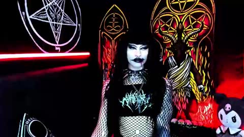 Snapshot of blasphemiangxrl chatting on September 28, 11:21 pm online show from September 28, 11:21 pm