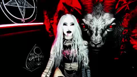 Snapshot of blasphemiangxrl chatting on February 7, 9:40 pm online show from February 7, 9:40 pm