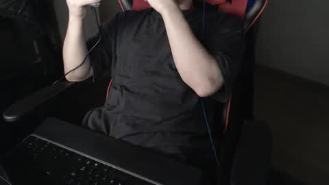 Snapshot of blasterkev chatting on April 7, 7:09 am Kev online show from April 7, 7:09 am