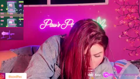 Pau online show from February 11, 1:54 am