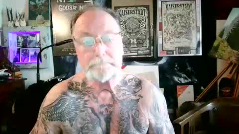 blindsurfer780299 online show from March 19, 9:57 am