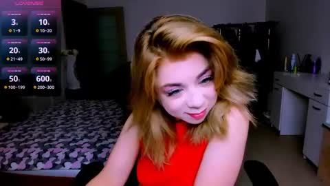 Snapshot of blinkofeyess chatting on July 1, 9:00 am Nicole online show from July 1, 9:00 am