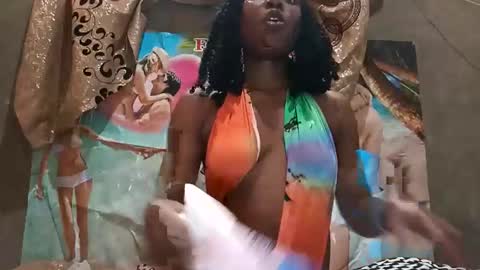 Lola online show from February 16, 11:39 am