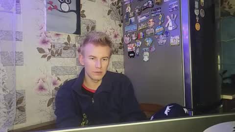 blond_boy69 online show from January 18, 12:14 am