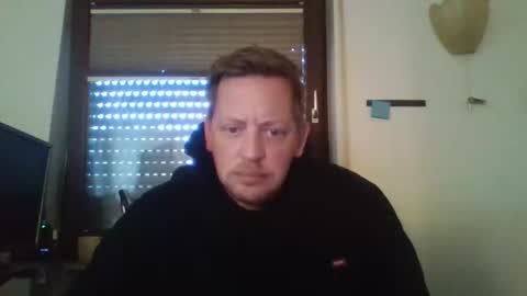 blonde32m online show from September 14, 5:28 am