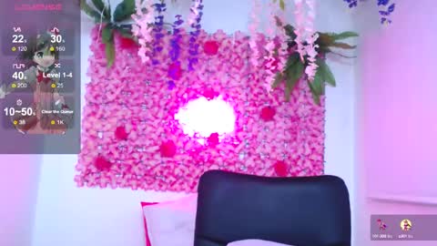 blonde_squirt_ online show from February 20, 9:42 pm