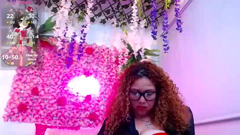 blonde_squirt_ online show from March 2, 1:49 pm