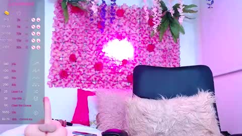 blonde_squirt_ online show from March 11, 4:21 am