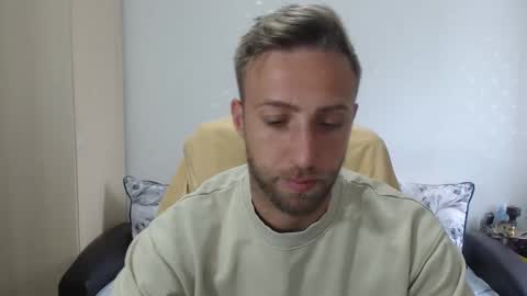 Snapshot of blondeagle chatting on September 15, 7:08 am Mr Blond online show from September 15, 7:08 am