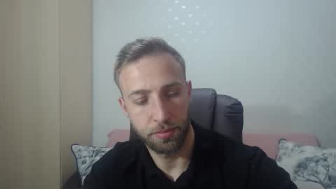 Mr Blond online show from April 5, 9:01 pm