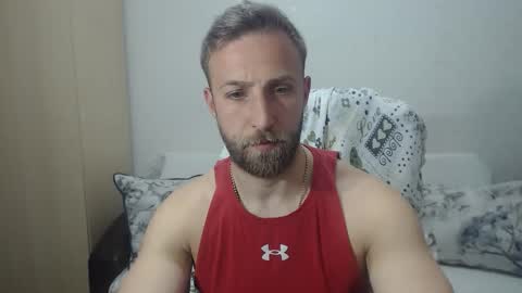 Snapshot of blondeagle chatting on April 29, 8:15 pm Mr Blond online show from April 29, 8:15 pm