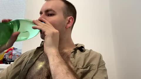 Snapshot of blondeandloaded chatting on February 14, 10:01 am blondeandloaded online show from February 14, 10:01 am