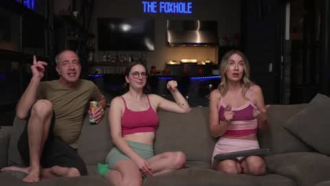 blondefoxsilverfox online show from November 16, 1:44 am