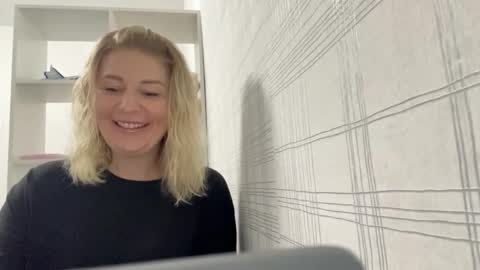 blondie_xoxoxo online show from September 25, 8:07 am