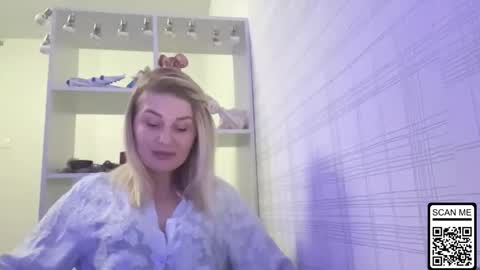 blondie_xoxoxo online show from January 7, 5:26 pm