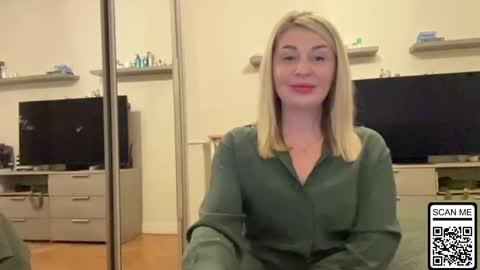 blondie_xoxoxo online show from May 11, 7:11 pm