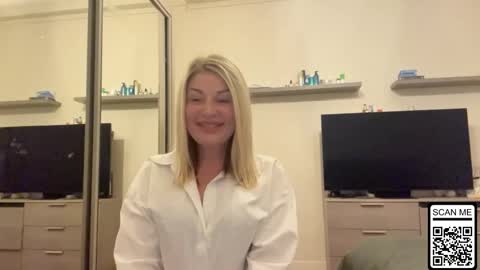 blondie_xoxoxo online show from May 15, 3:41 pm