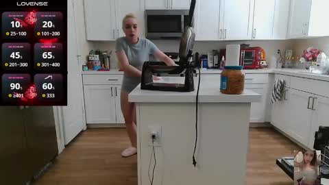Bubbles online show from May 17, 4:25 pm