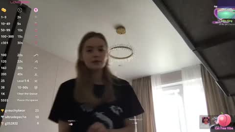 Snapshot of blondy_banny chatting on March 25, 7:14 am Blondy bunny online show from March 25, 7:14 am