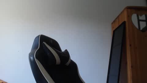blondyelena online show from May 21, 5:58 am