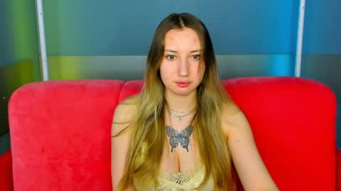 blondyjolly online show from April 1, 1:17 am