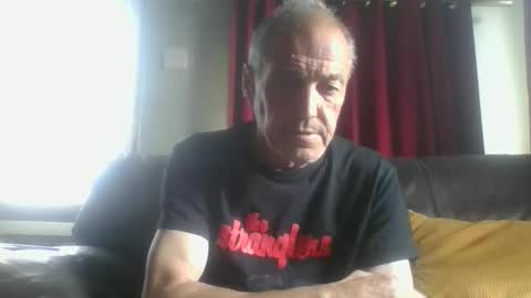 bloody52 online show from May 18, 8:53 am