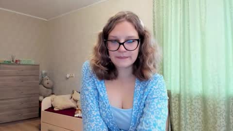 Snapshot of bloom_lum chatting on October 11, 6:34 am Lumi online show from October 11, 6:34 am