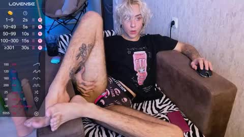 Snapshot of blooming_soul chatting on September 30, 8:52 am blooming_soul online show from September 30, 8:52 am