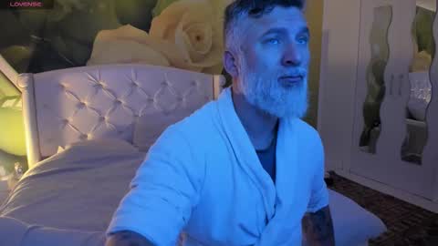 Nico online show from January 11, 8:30 am