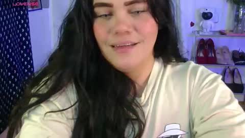 Snapshot of blue_angel33 chatting on April 2, 4:21 am kate online show from April 2, 4:21 am