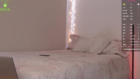 Blue online show from October 3, 2:47 pm