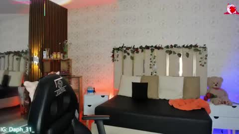 Snapshot of blue_tay1 chatting on February 14, 12:24 pm blue_tay1 online show from February 14, 12:24 pm