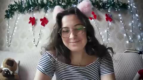 your playful butterfly online show from December 12, 10:13 am