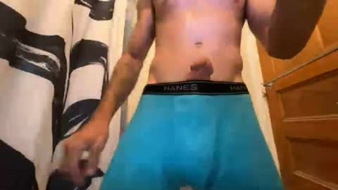 Snapshot of bluecollarbullx69x chatting on August 6, 9:28 pm bluecollarbullx69x online show from August 6, 9:28 pm
