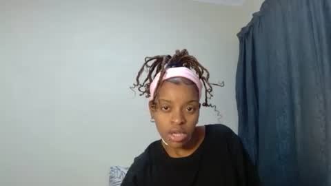 Tee online show from March 30, 6:31 pm