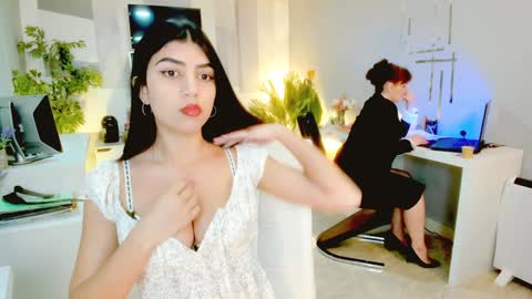 bluediamondsdreams online show from March 5, 12:34 pm